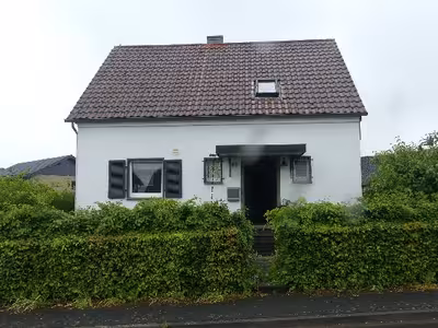 Garage, Einfamilienhaus in Martinusstraße 31, 53945 Blankenheim, Freilingen - Bild 1