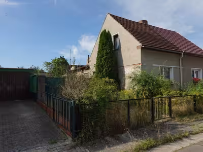 Doppelhaushälfte in Straße der Freundschaft 9, 03205 Calau - Bild 1