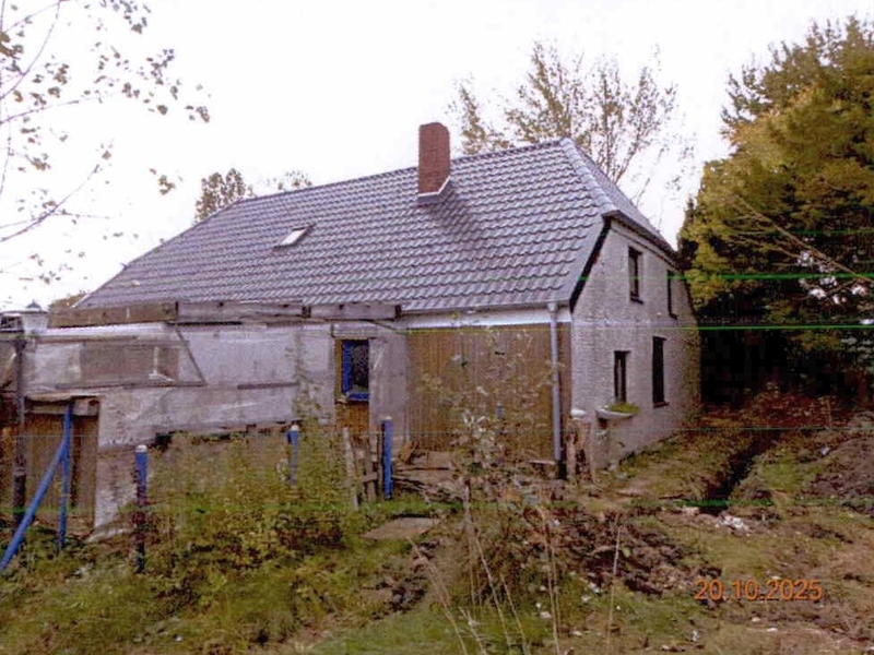 Älteres Einfamilienhaus mit Anbauten und Garage in Brunsbüttel - Bild 3