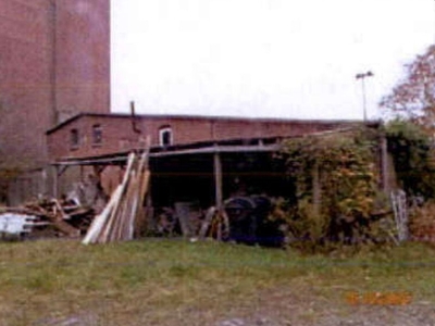 Bebautes Grundstück (Kfz-Werkstatt, abgängiges Wohn-/Hallengebäude) in Hafenstraße 23, 25524 Itzehoe - Bild 1
