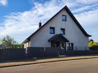 Garage, Einfamilienhaus in Hahnenkampstraße 95, 32549 Bad Oeynhausen - Bild 1
