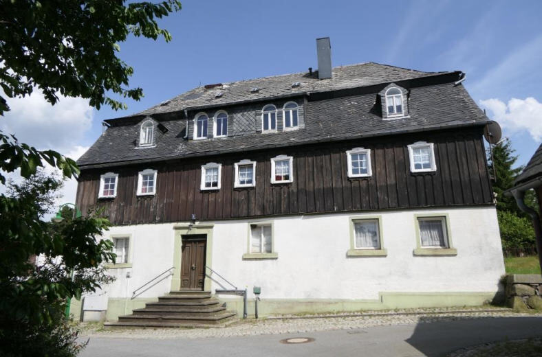 denkmalgeschützter, gemischt genutzter Gebäudekomplex in Ebersbach-Neugersdorf - Bild 1