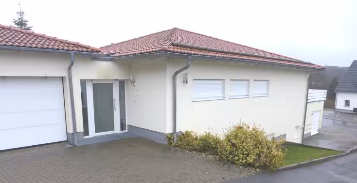 Eigentumswohnung (ab 5 Zimmer), Gewerbeeinheit (z.B. Laden, Büro), Garage, Sonstiges in Beilstein - Bild 1