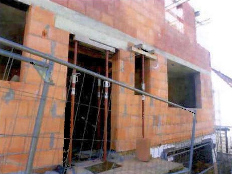 Abbruchreifes, tlw. abgerissenes Einfamilienhaus in Heidelberg - Bild 1