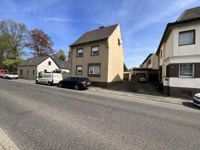 Einfamilienhaus mit Anbau in Friedrich-Ebert-Straße 100, 50374 Erftstadt, Kierdorf - Bild 1