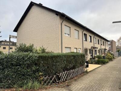 Garage, Reihenhaus in Münchener Str. 16, 41472 Neuss, Holzheim - Bild 2